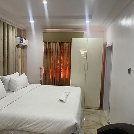 White Gold Hotel Ikeja Zewnętrze zdjęcie