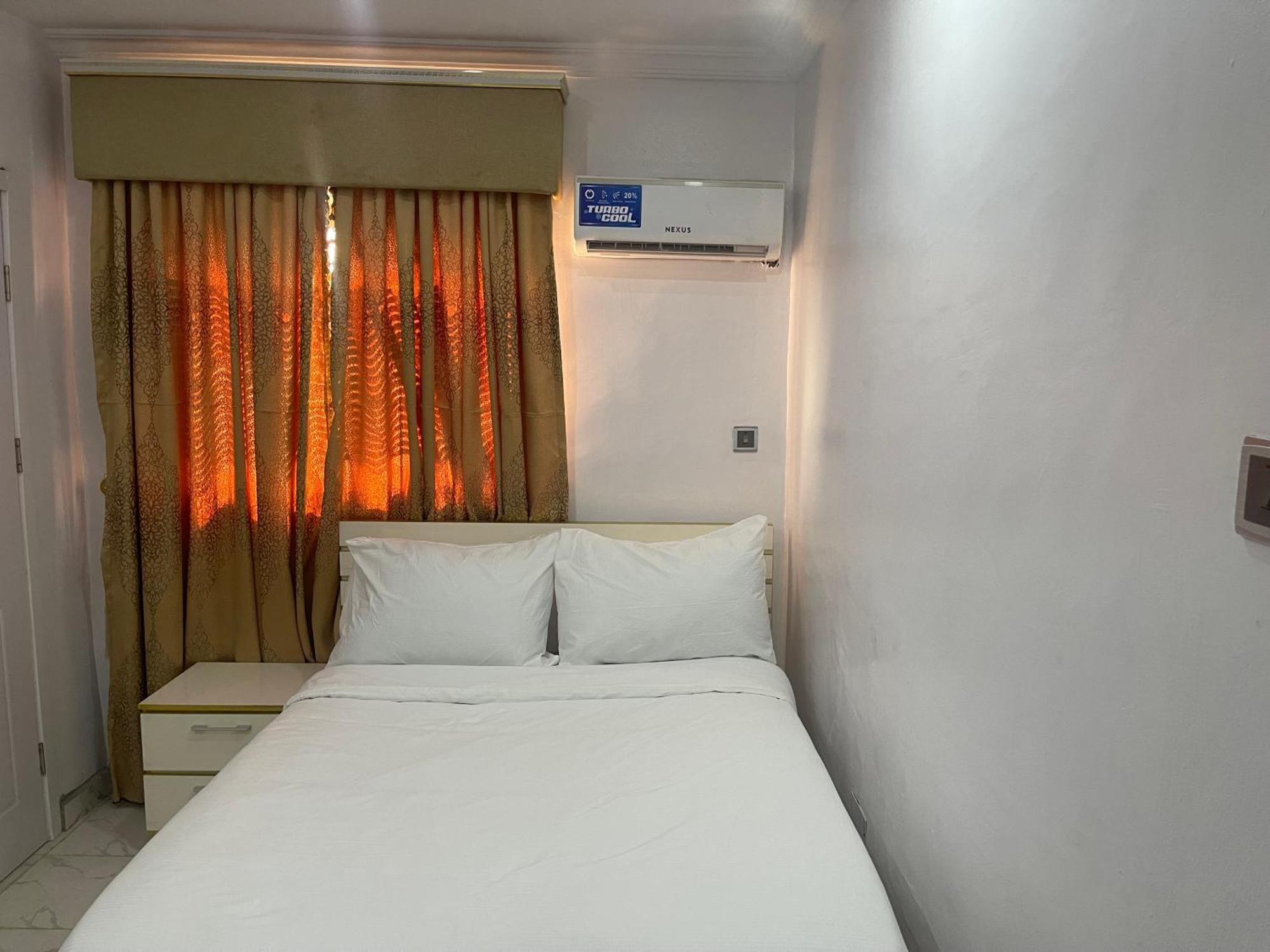 White Gold Hotel Ikeja Zewnętrze zdjęcie